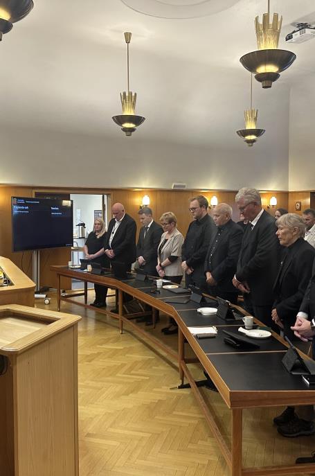 Lenke til artikkel: Kommunestyret  hedret kong Harald